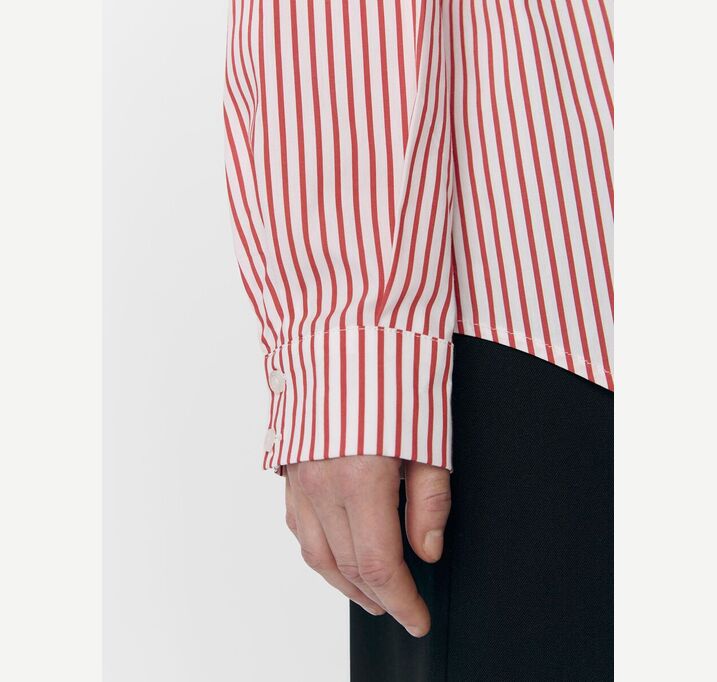 23044666_White_1177431_006