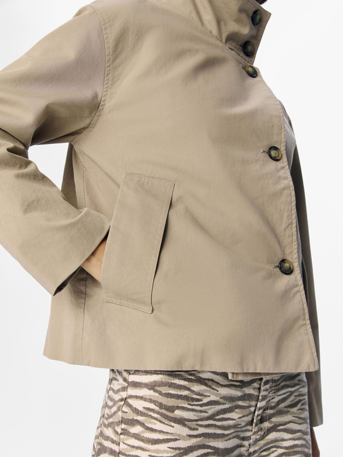 Gro short trenchcoat