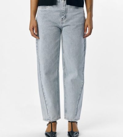 Moji Yulian barrel jeans