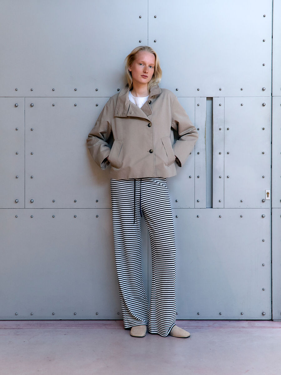 Gro short trenchcoat