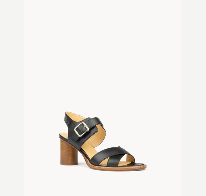 CAROL_Black_251011-001_Front_1680x