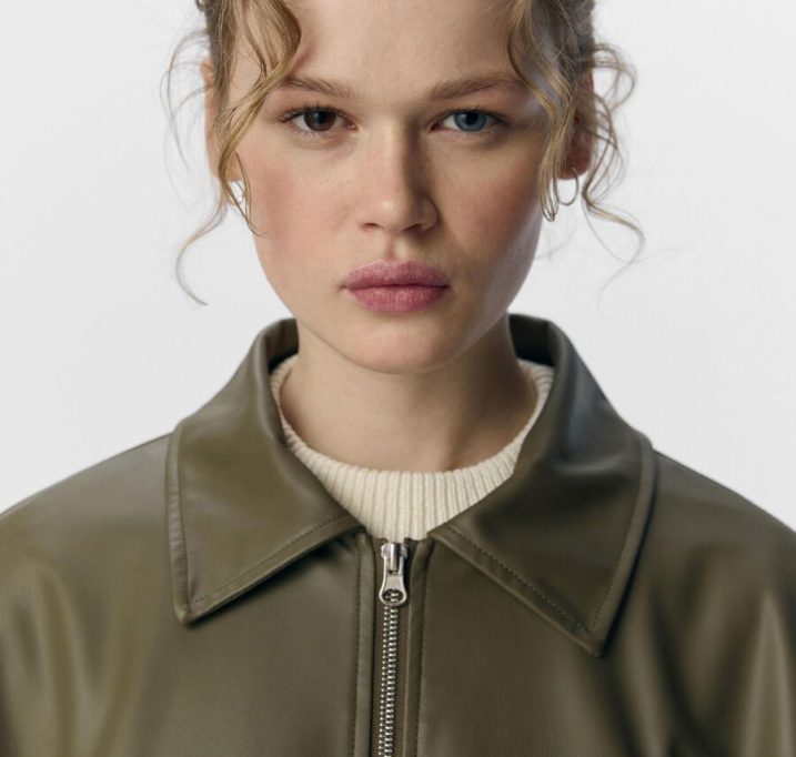 23046749_CapuletOlive_006